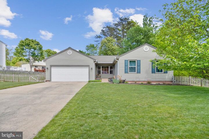 Property Photo: 6615 Crayford Street VA 22015