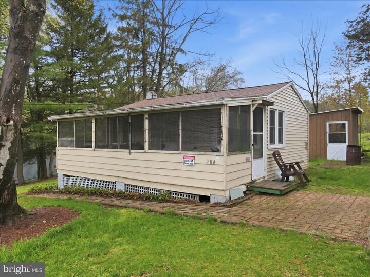 Property Photo:  204 Richard Lane  PA 18058 