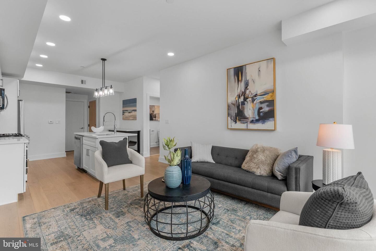 Property Photo:  950 N 2nd Street Unit 2C  PA 19123 