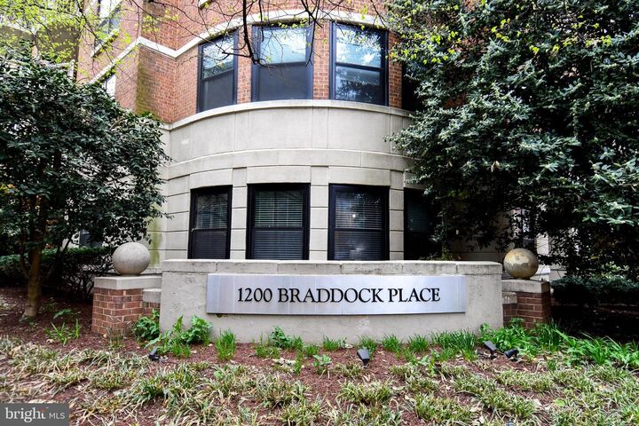 Property Photo:  1200 Braddock Place 715  VA 22314 