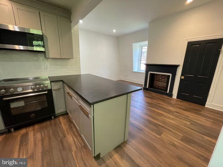 Property Photo:  191 Prince George Street E  MD 21401 