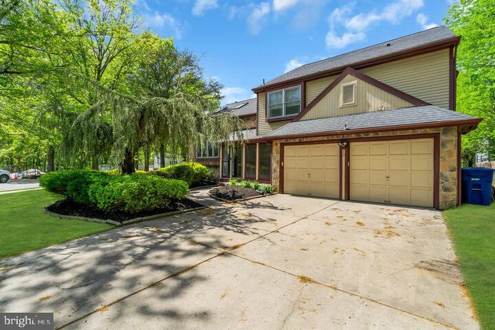 Property Photo:  15 Teddington Way  NJ 08054 