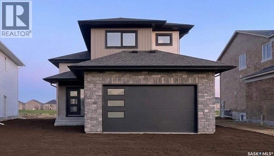Property Photo:  117 Emma Crescent  SK S0K 2T1 