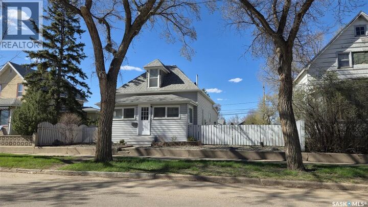 Property Photo:  520 Fairford Street E  SK S6H 0E6 