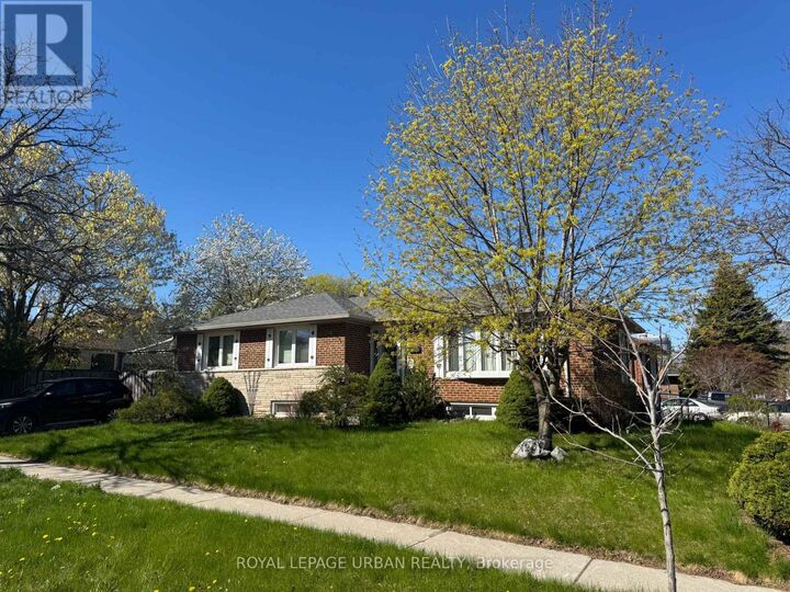 Property Photo:  126 Marilake Drive  ON M1S 1V9 