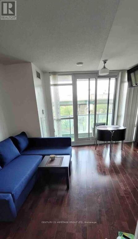 Property Photo:  209 Fort York Boulevard South 668  ON M5V 4A1 