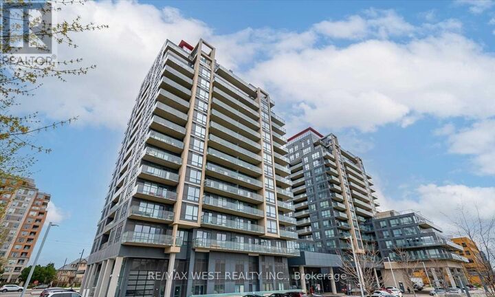 Property Photo:  9090 Yonge Street 1501  ON L4C 0Z1 