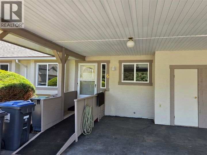Property Photo:  815 11th Avenue 6  BC V0X 1N3 