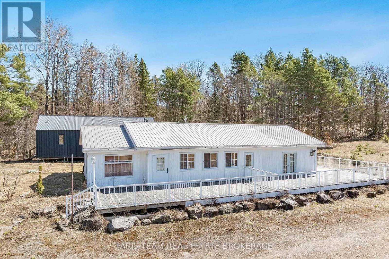 Property Photo:  2180-2186 Hwy 141  ON P0B 1L0 