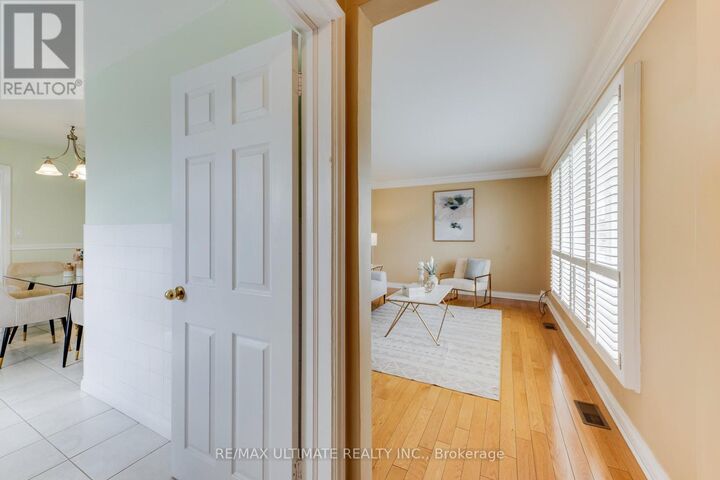 Property Photo:  164 Katherine Road  ON M3K 1J7 