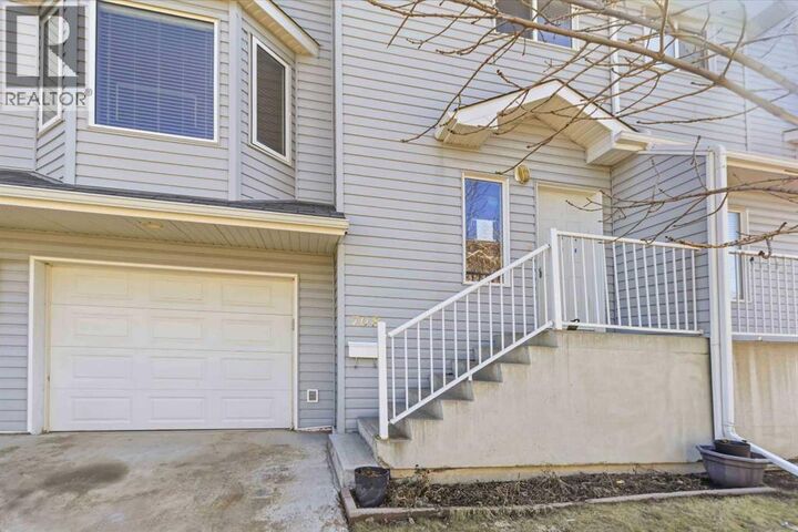 Property Photo:  105 Loutit Road  AB T9K 2N5 