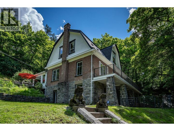 Property Photo:  519 Cedar Street  BC V1L 2C2 