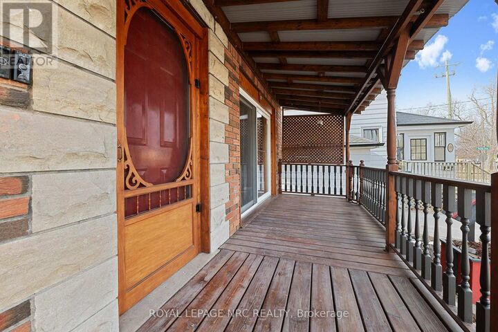 Property Photo:  87 York Street  ON L2R 6E1 