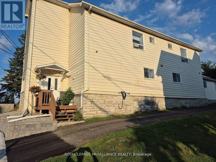 Property Photo:  91 St. Lawrence Street East  ON K0K 2K0 