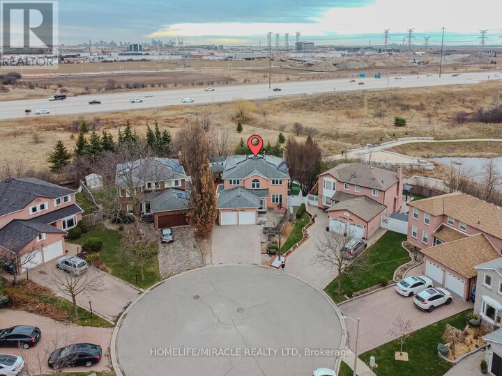 Property Photo:  32 Plover Place  ON L6W 4C4 