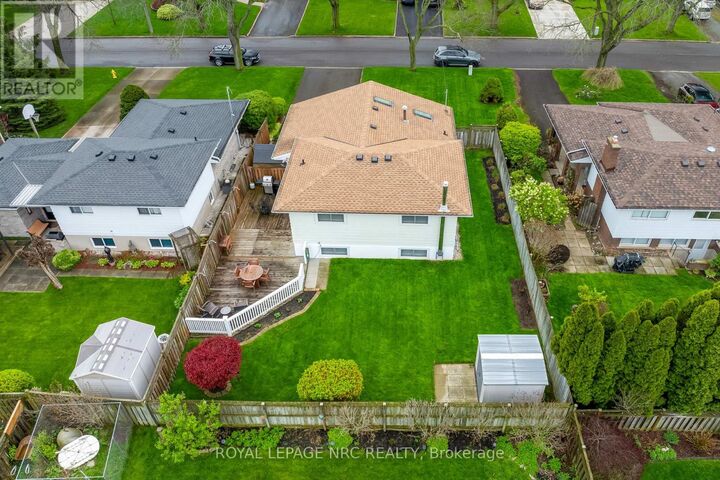 Property Photo:  17 Baraniuk Street  ON L2N 1N4 