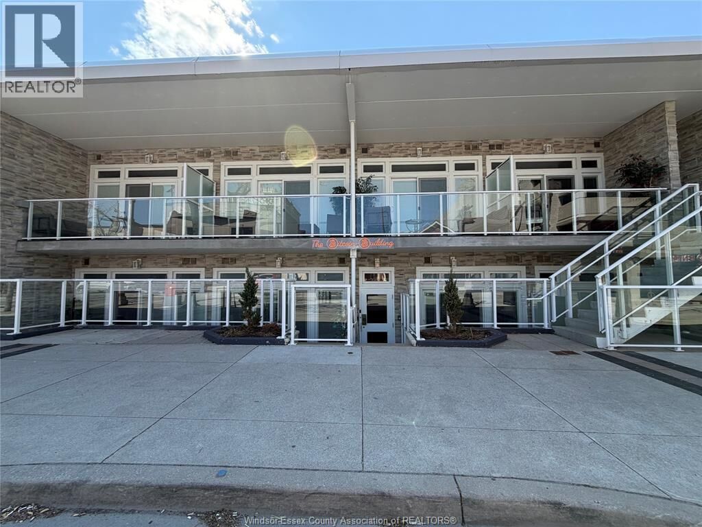 Property Photo:  477 Pelissier Street 12  ON N9A 4L2 