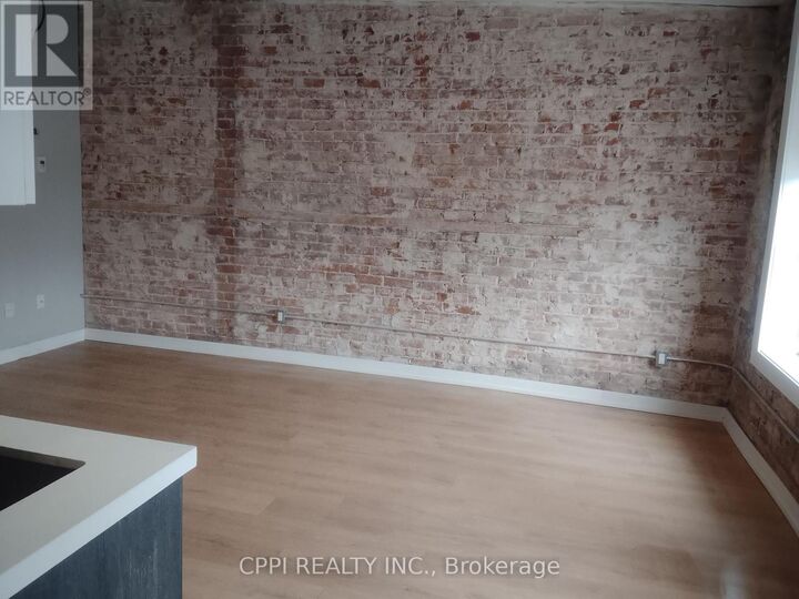 Property Photo:  140 Simcoe Street 310  ON K9H 0K5 