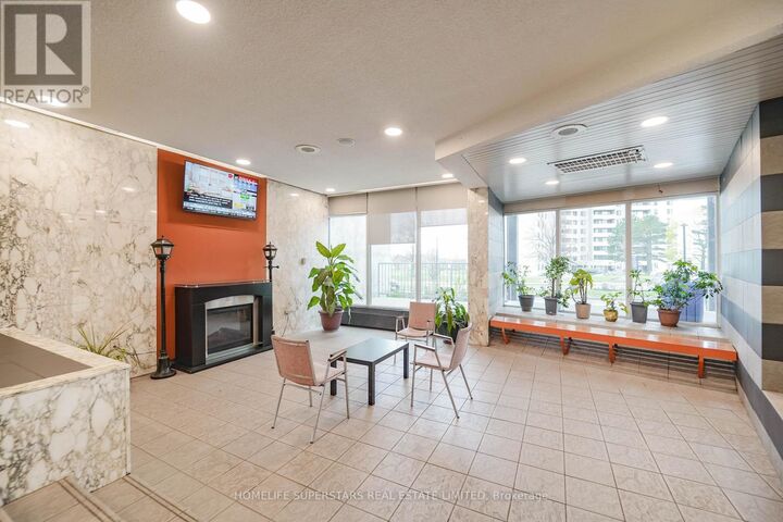 Property Photo:  5 San Romano Way 110  ON M3N 2Y4 