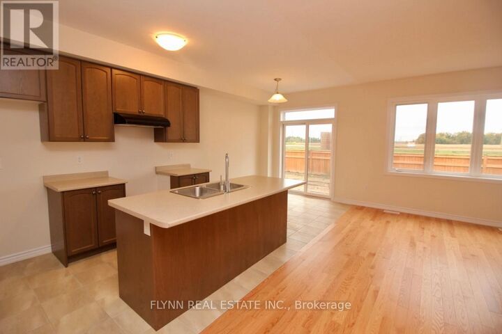 Property Photo:  272 Explorer Way  ON L2V 0K2 