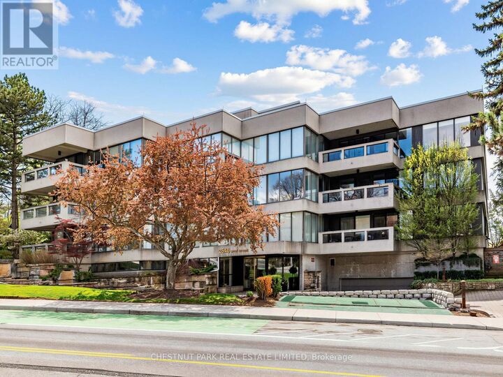 Property Photo:  2545 Bloor Street West 202  ON M6S 1S1 