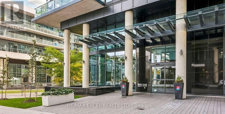 Property Photo:  39 Annie Craig Drive 1409  ON M8V 0H1 