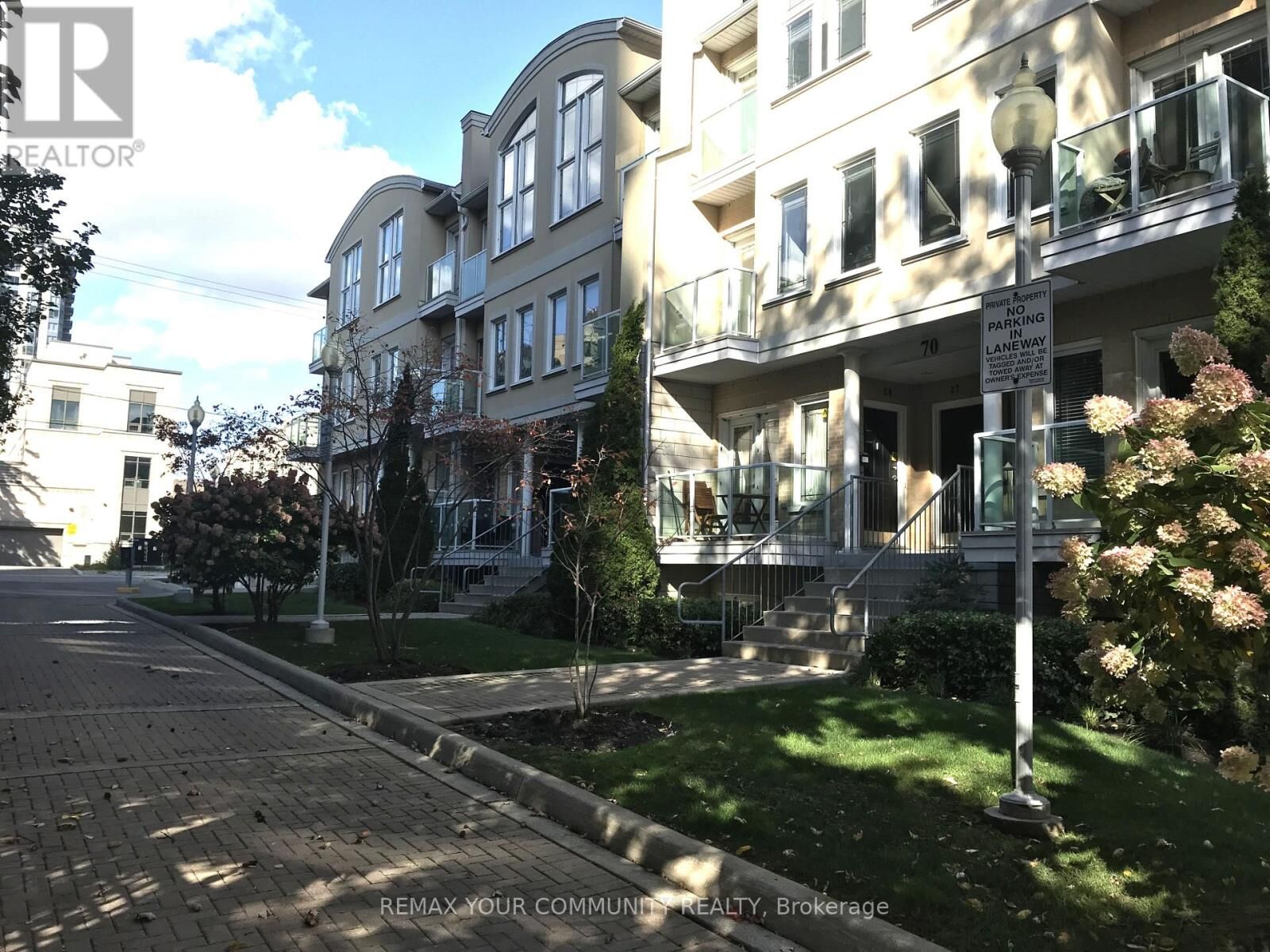 Property Photo:  70 Byng Avenue 29  ON M2N 7L9 