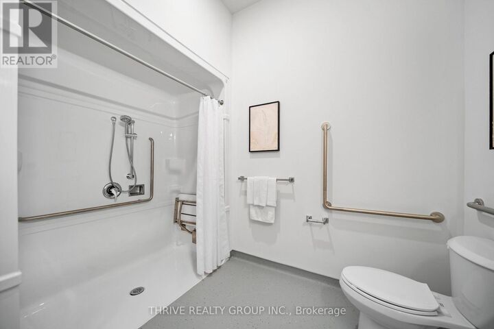 Property Photo:  373 Hill Street 212  ON N6B 1E3 