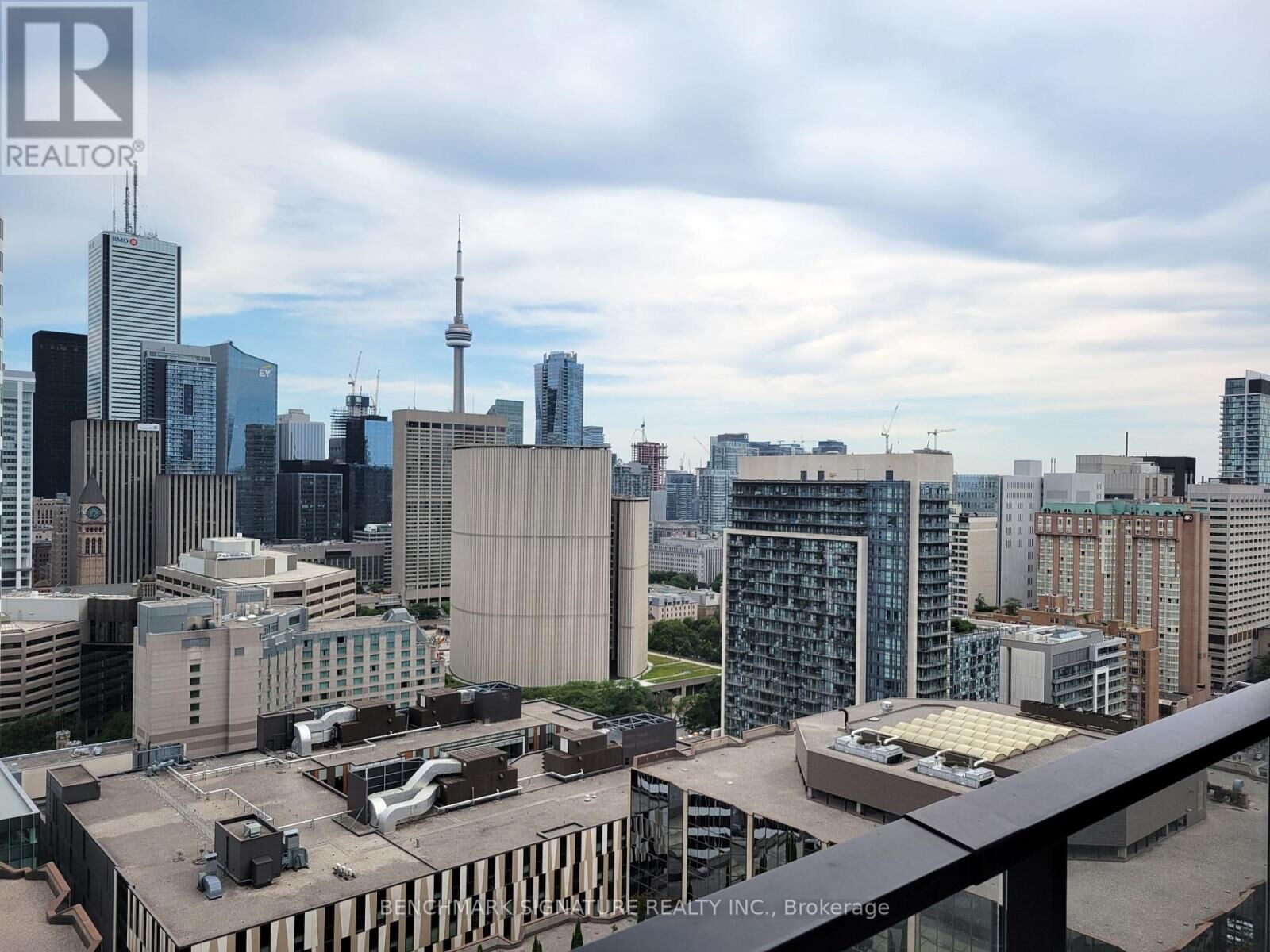 Property Photo:  20 Edward Street 2507  ON M5C 0C5 