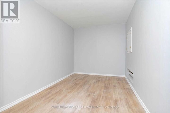 Property Photo:  197 Milestone Drive 68  ON L4G 3M2 