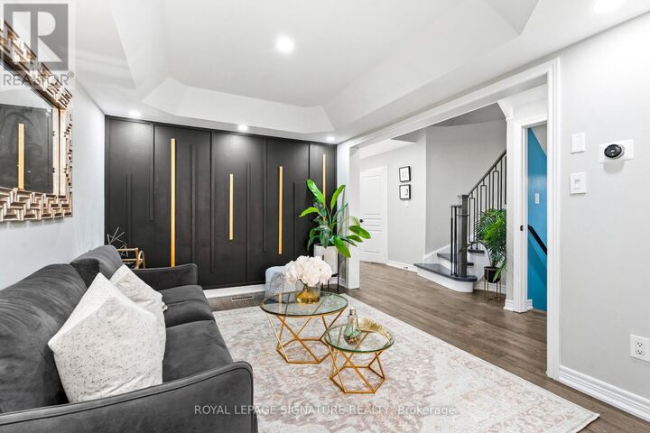 Property Photo:  34 Keywood Street  ON L1Z 2E4 