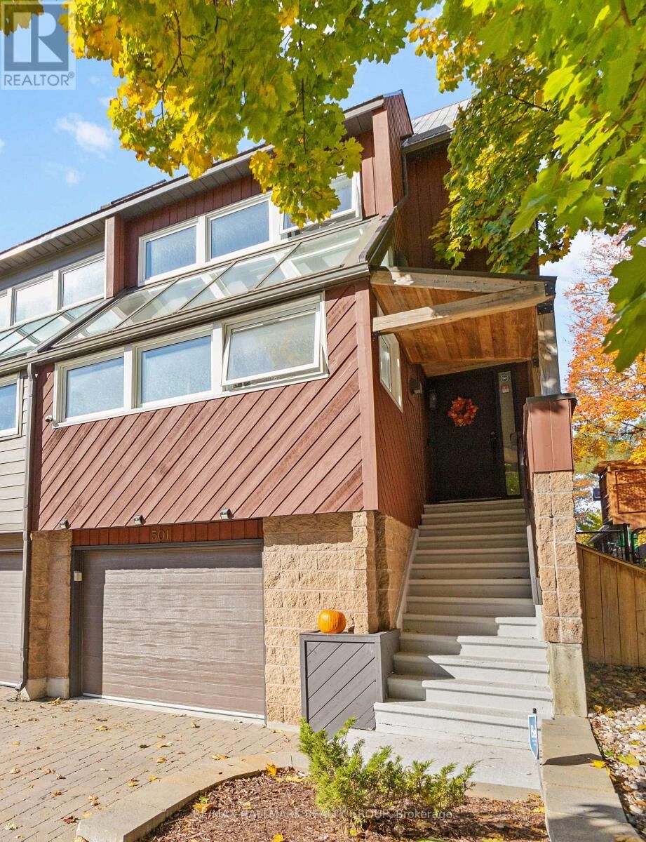 Property Photo:  501 Wilbrod Street  ON K1N 5R4 