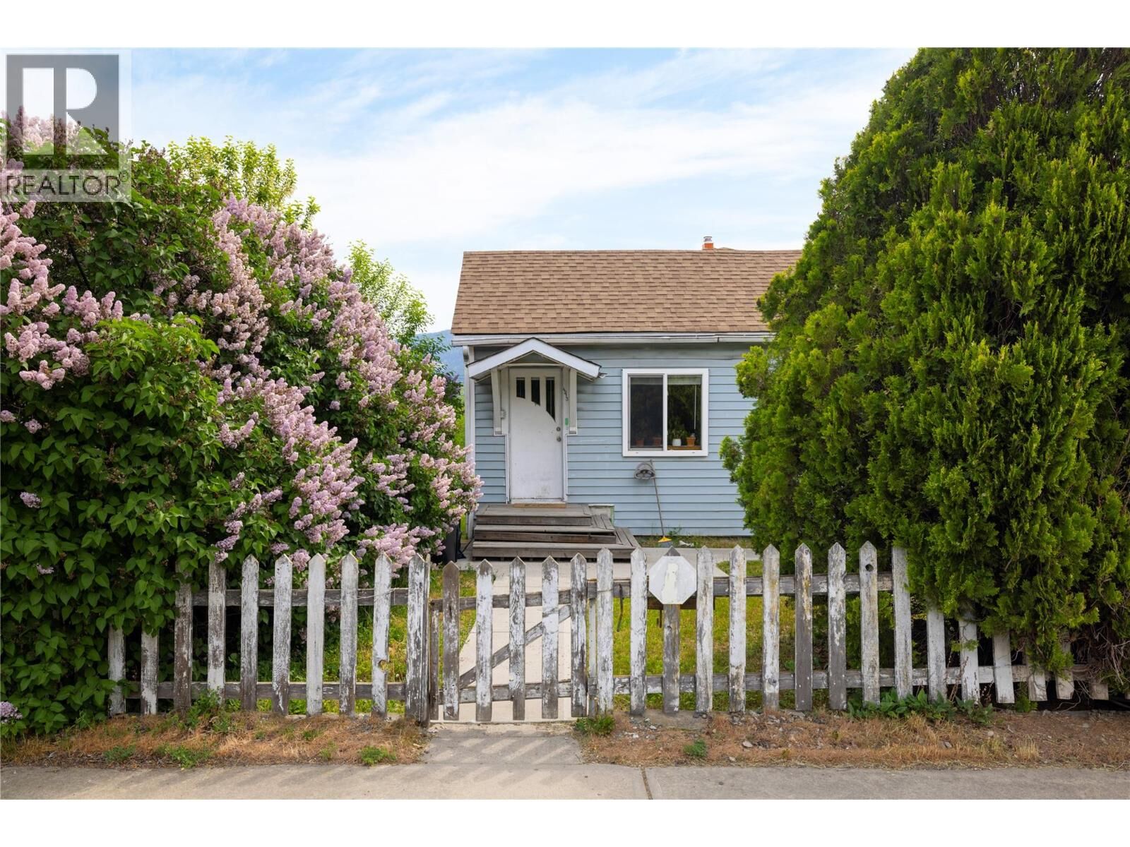 Property Photo: 4213 34th Street BC V1T 5Y5
