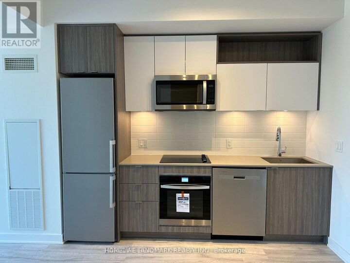 Property Photo:  70 Princess Street 1609  ON M5A 0X6 