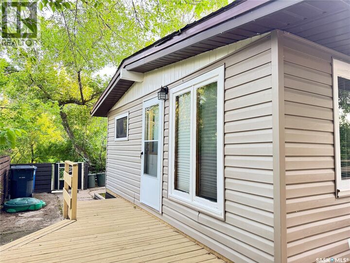 Property Photo:  1192 Grand Avenue  SK S2V 1A2 