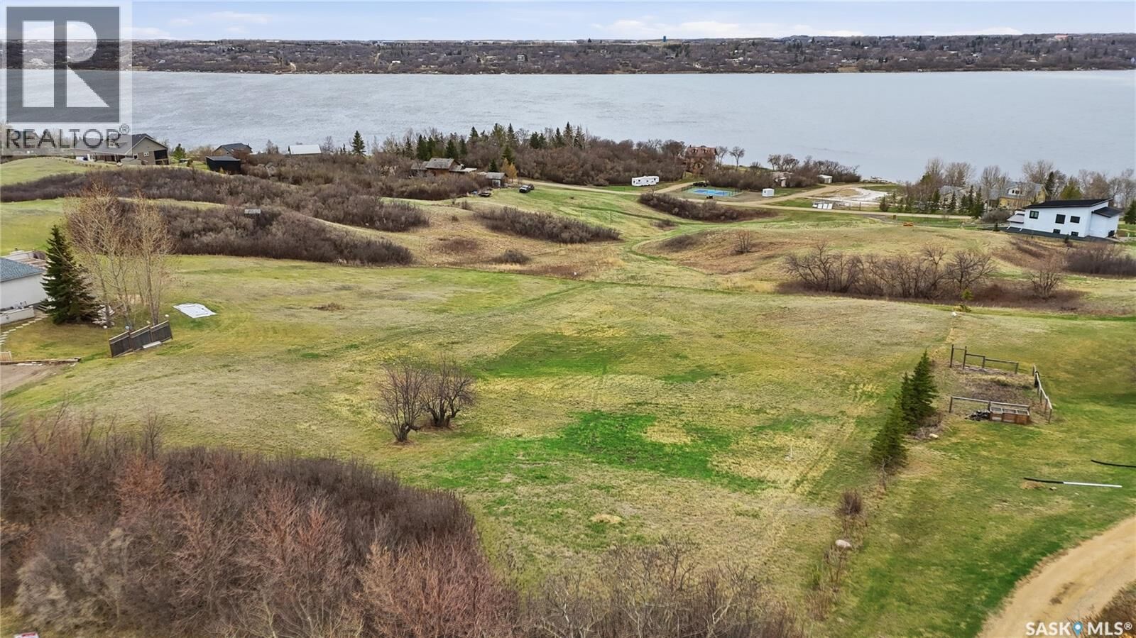 Property Photo:  25 Shore Acres Drive  SK S0G 4L0 
