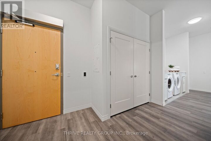 Property Photo:  373 Hill Street 417  ON N6B 1E3 