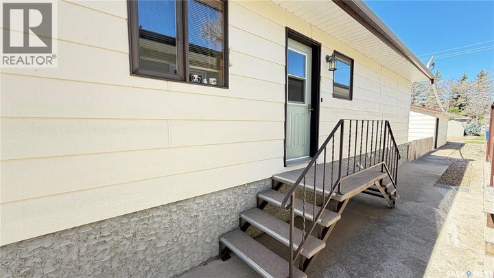 Property Photo:  213 Maple Street  SK S0N 1N0 