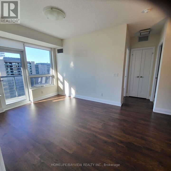 Property Photo:  5 Sheppard Avenue East 2022  ON M2N 0G4 
