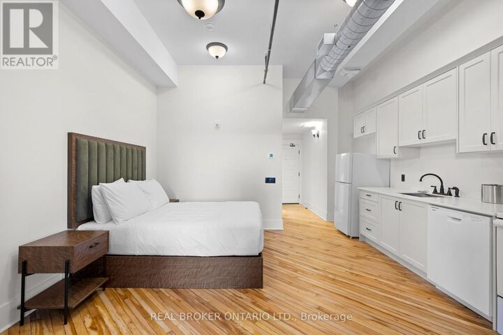 Property Photo:  150 Mill Street 204  ON K7C 1T4 