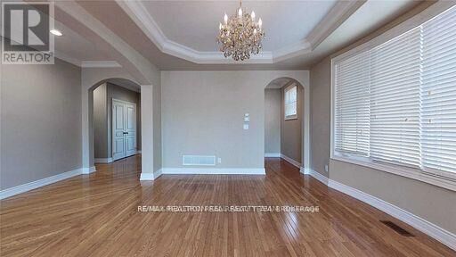 Property Photo:  745 Merlot Court  ON L5H 4M4 