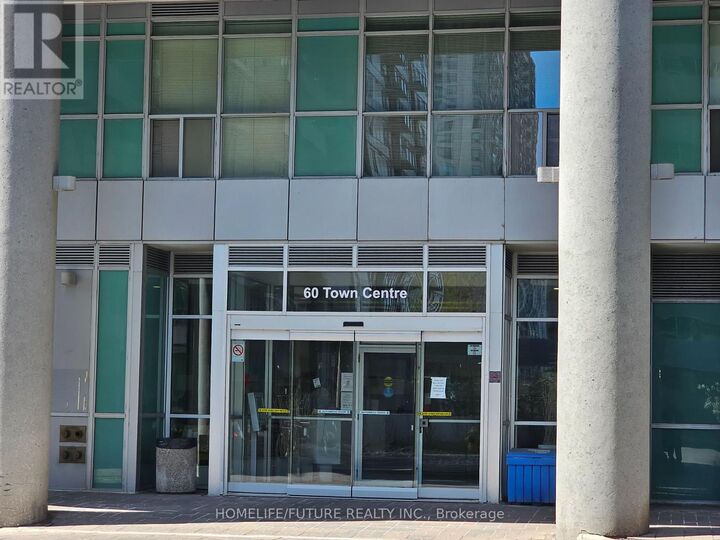 Property Photo:  60 Town Centre Court 1904  ON M1P 0B1 