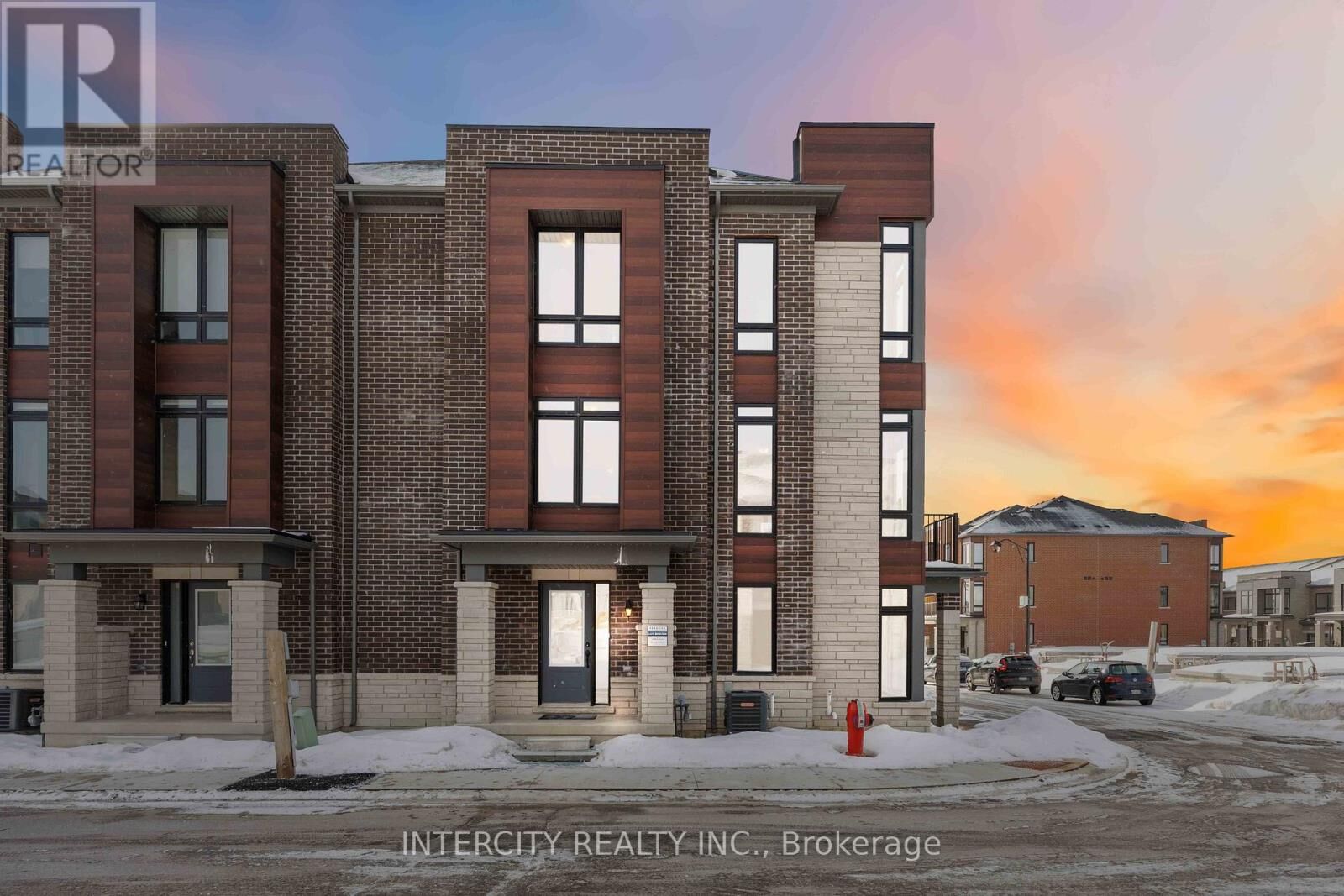 Property Photo: 43 Griffith Street ON L4G 4A6