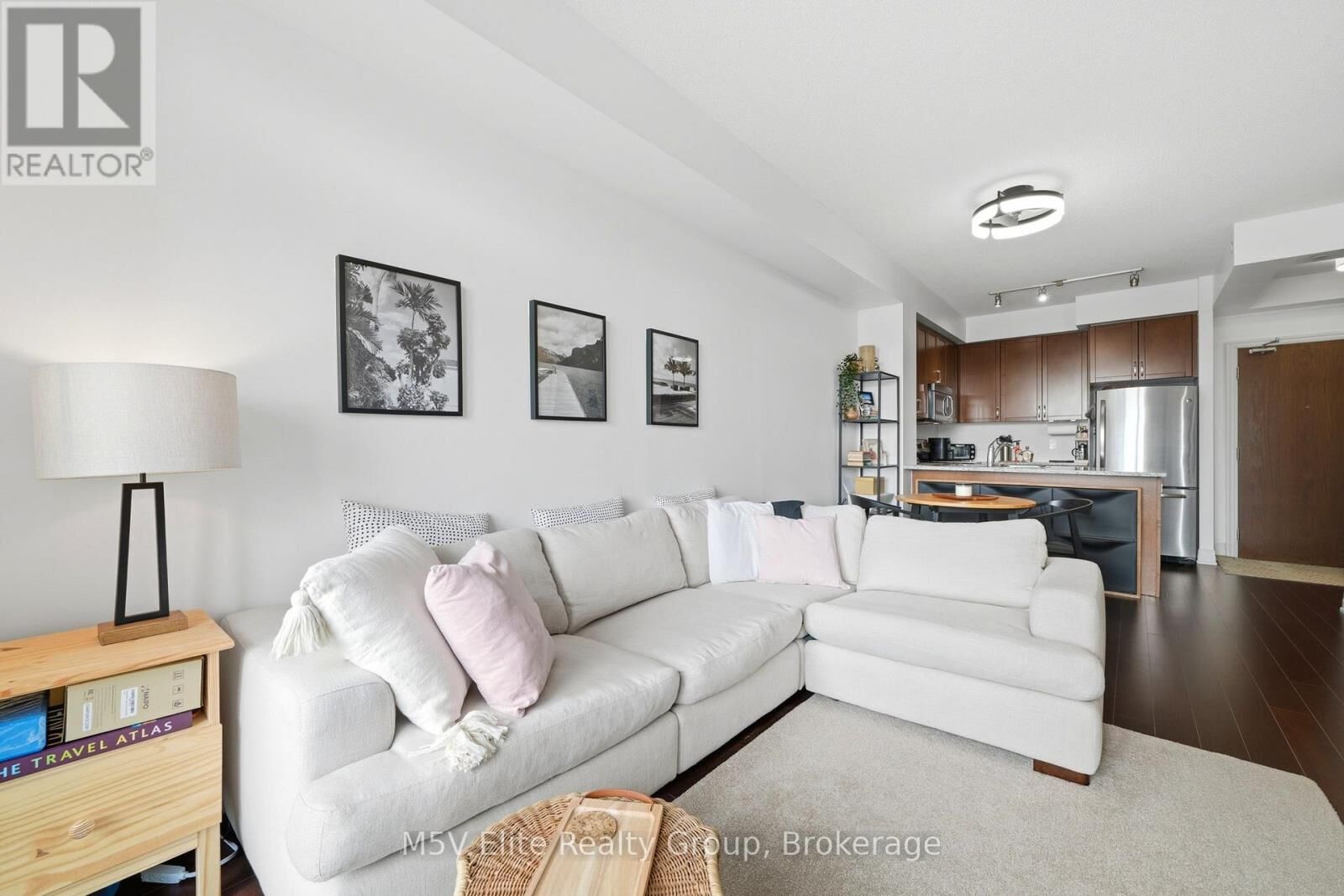 Property Photo:  111 Civic Square Gate 330  ON L4G 0S6 