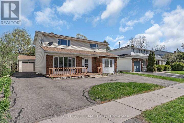 Property Photo:  73 Southpark Drive  ON K1B 3B5 