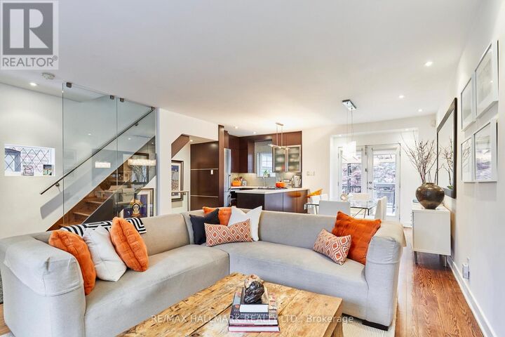 Property Photo:  280 Manor Road East  ON M4S 1S2 