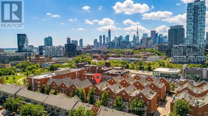 Property Photo:  70 Munro Street 3  ON M4M 2S9 