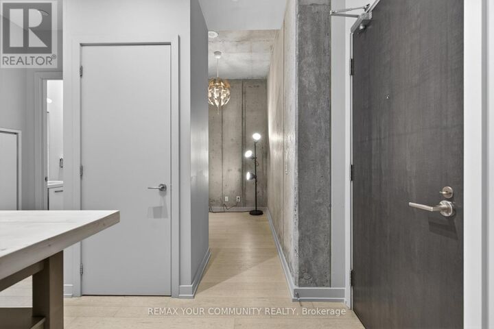 Property Photo:  11 Charlotte Street 204  ON M5V 2H5 