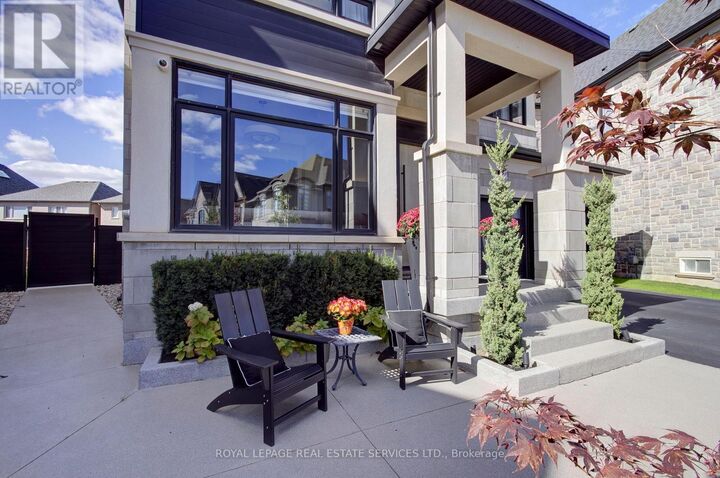 Property Photo:  75 Ballmer Trail  ON L6H 0V6 
