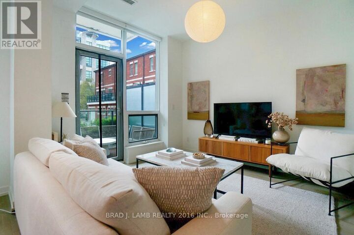 Property Photo:  377 Madison Avenue West 102  ON M4V 3E1 